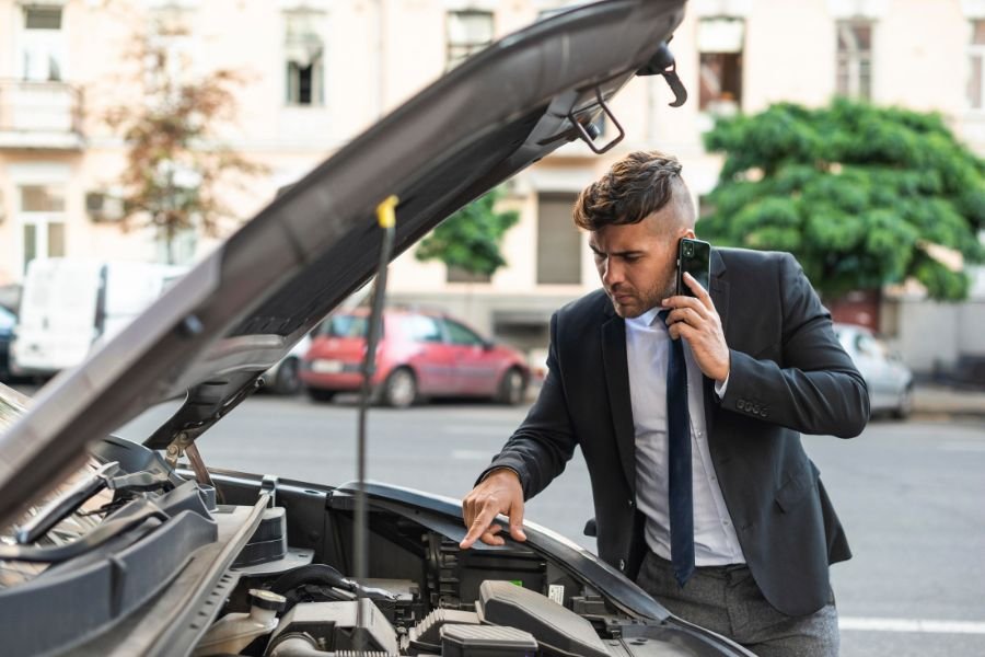 How Do Towing Services Work in West Covina, CA